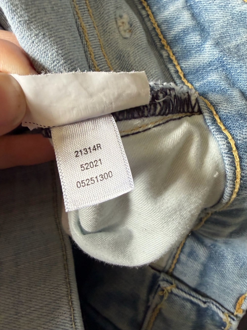 SPANX Lightwash Blue Shaping Denim Slim Straight Leg Jeans size 2 EUC - Picture 8 of 11